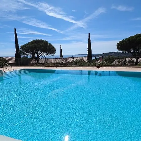 La Nartelle - 2 Pieces A 150m Plage, Jardin & Piscine Апартаменти Сент-Максім