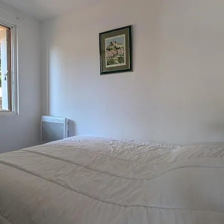 La Nartelle - 2 Pieces A 150m Plage, Jardin & Piscine Апартаменти *