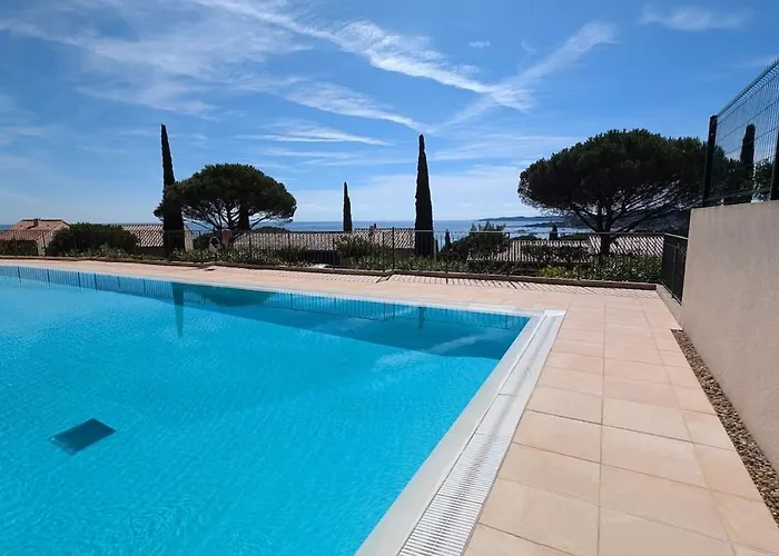 La Nartelle - 2 Pièces à 150m Plage, Jardin&piscine